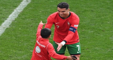 Ronaldo ilə selfi çəkən uşağa UEFA 