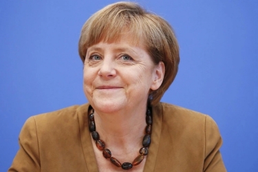 Angela Merkel serial qəhrəmanı oldu - FOTO