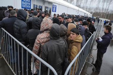 Rusiyada miqrantlarla bağlı sərtləşdirilmiş qaydalar bu tarixdən qüvvəyə minəcək