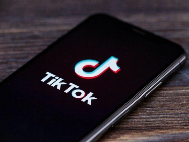 Daha bir tiktoker ev dustaqlığına buraxıldı