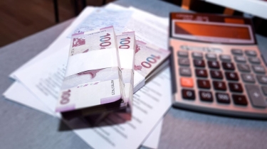 Dövlət büdcəsinin xərcləri 10 milyard manatı ötüb