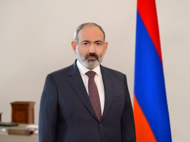 Paşinyan Azərbaycan və Ermənistan arasında anklavlar məsələsindən danışıb