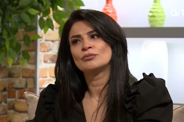 Bacısının yanında özünə məzar yeri hazırlatdırdı