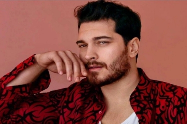 Məşhur türk aktyor tanınmaz halda - FOTO