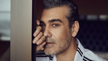 Saçlarını boyadıb, dişlərini düzəltdirdi, estetikli halı ilə tanınmaz halda - VİDEO