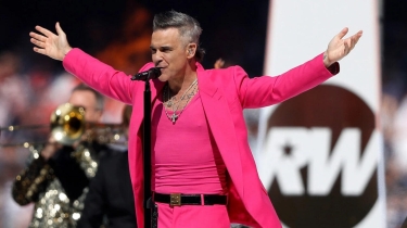 Dünya şöhrətli müğənni kor ola bilər