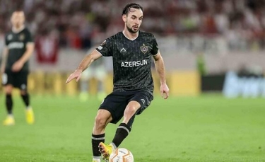 Yankoviç ikinci dəfə ata oldu - FOTO