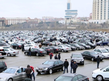 Maşın bazarı Ağdama köçürüləcək? - Rəsmi reaksiya