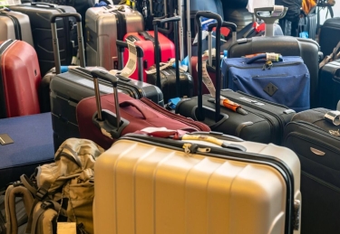 Aeroportda unudulan baqajlar ucuz qiymətə satılır? - AÇIQLAMA
