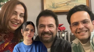 Məşhur aktrisanın oğlu cinsini DƏYİŞDİRDİ - VİDEO