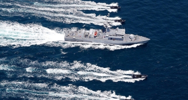 Türk donanması İsrail gəmisini ərazidən qovdu