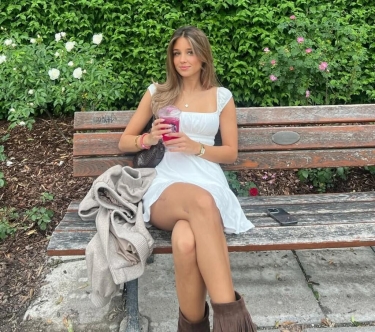 “Bavariya”nın türk əfsanəsinin qızıdır - bu futbolçu ilə SEVGİLİDİR - FOTOlar