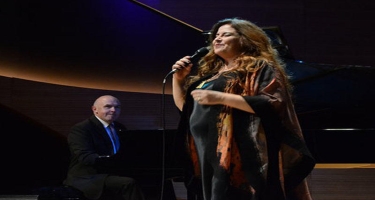 Sibel Koşe Muğam Mərkəzində konsert proqramı ilə çıxış edib - FOTO