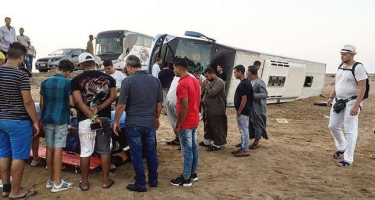 Misirdə turist avtobusu yük maşını ilə toqquşdu: 6 nəfər ölüb