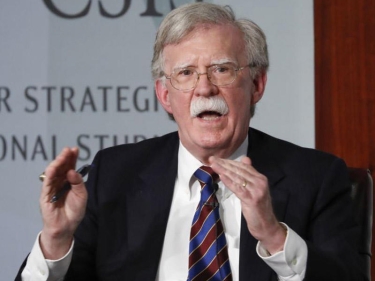 Con Bolton Trampın impiçmenti ilə bağlı ifadə verə bilər