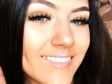 Fotolarına az bəyənmə və şərh gəldiyini deyərək 19 yaşlı qız İNTİHAR ETDİ - FOTO