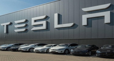 Tesla şirkəti rüb ərzində rekord sayda elektromobil istehsal edib