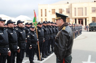 Çevik Polis Alayı yeni geyim formasına keçib - FOTO