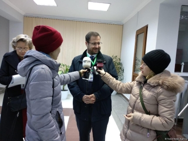 ATƏT PA-nın müşahidəçisi: Seçkinin gedişi barədə rəyimizi sabah açıqlayacağıq - FOTO