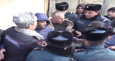 Yerevanda etirazçılarla polis arasında insident yaşandı