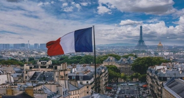 Fransada yeni pensiya islahatı ilə bağlı referendum keçirilməsi tələb olunur
