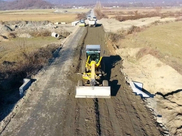 Balakəndə yeni kəndlərarası yolun yenidən qurulmasına start verilib - FOTO