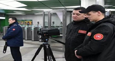 Moskva metrosunda sərnişinlərin hərarəti ölçülür