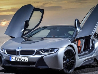 BMW i8-in istehsalı aprel ayında dayandırılacaq