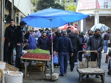 Karantində “Vasmoy” bazarı - FOTO