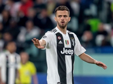 Miralem Pyaniç “Barselona” ilə anlaşıb