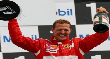 Mixael Şumaxer Formula 1 tarixinin ən nüfuzlu şəxsi seçilib