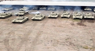 Təlimə cəlb edilən tank bölmələri tapşırıqları yerinə yetirir - VİDEO - FOTO