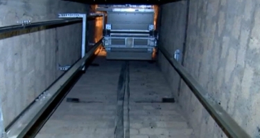 Bakının tez-tez xarab olan, sıradan çıxarılan liftləri - VİDEO