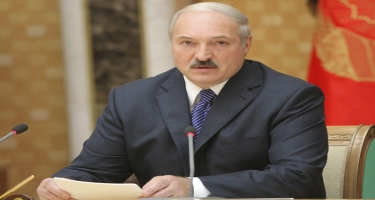 Aleksandr Lukaşenko Prezident İlham Əliyevi təbrik etdi