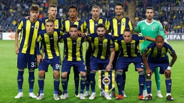 Məşhur futbolçu 