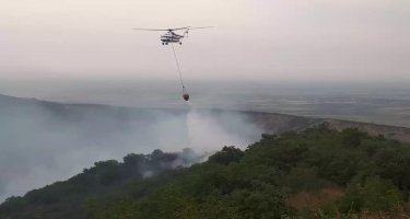 Ağsu aşırımında yanğın başlayıb - Əraziyə 2 helikopter cəlb edilib