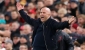 Slot gedir, o gəlir
