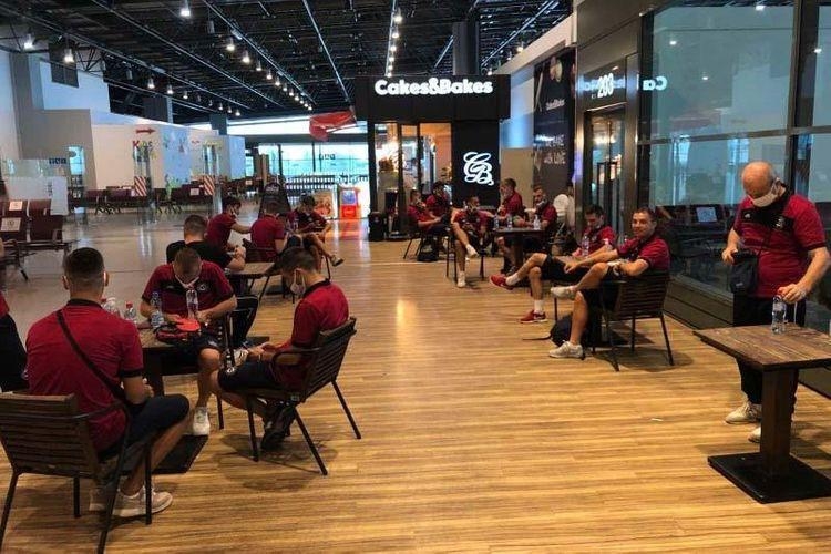 ''Qarabağ''ın rəqibi Bakıya yola düşdü