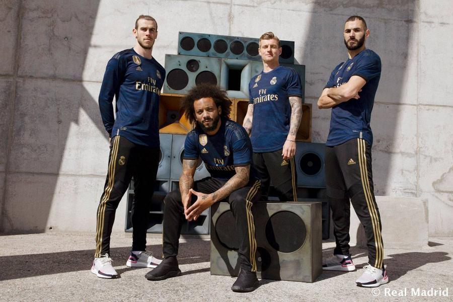 ''Real''ın yeni səfər forması - Şəkillər