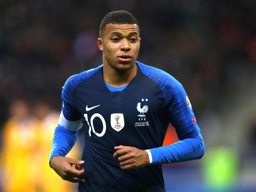 Mbappe də koronavirusa yoluxdu