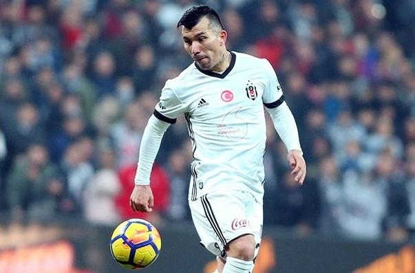 ''Beşiktaş''da ciddi itki -  mövsümü bitirdi