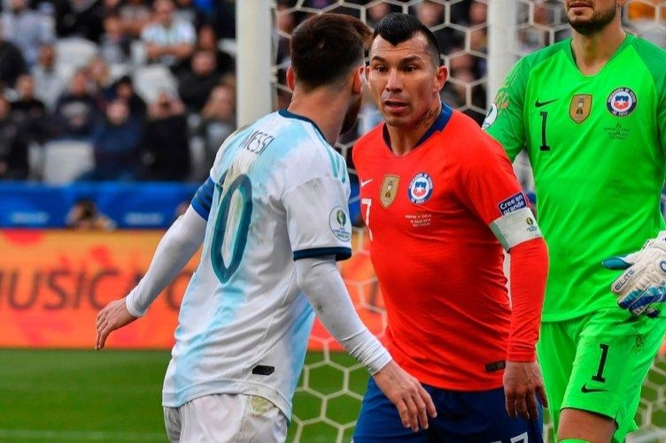 ''Messi ilə mən heç sarı vərəqəyə də layiq deyildik'' -  Medel