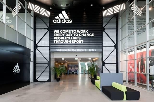 “Adidas”dan “Mançester Yunayted”a ağır maddi zərbə - ÇL-ə düşməsə...