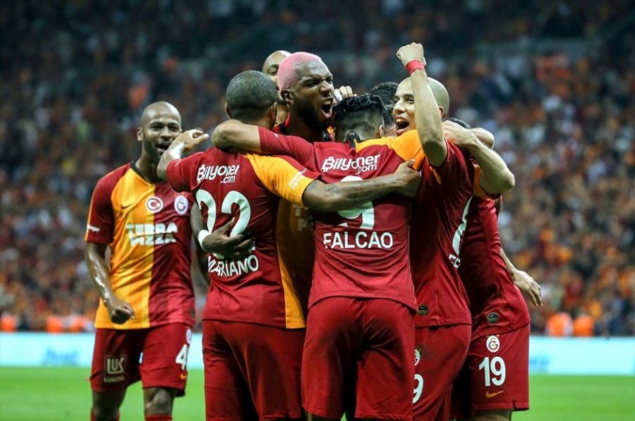 ''Bavariya''dan darmadağın, ''Qalatasaray'' PSJ-yə uduzdu