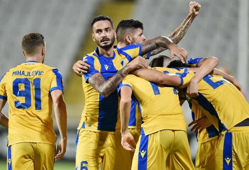 APOEL 20 futbolçu ilə gəlir -  Siyahı