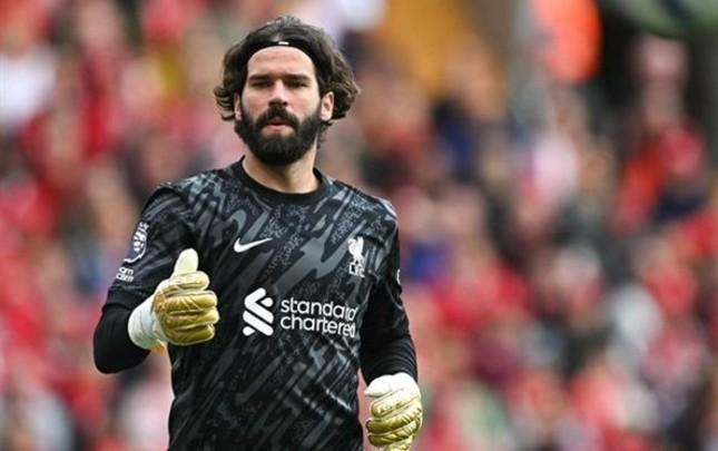 “Milan” Alisson Bekkerlə danışıqlara başladı