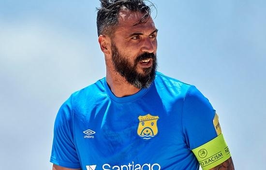Almeyda karyerasını başa vurdu