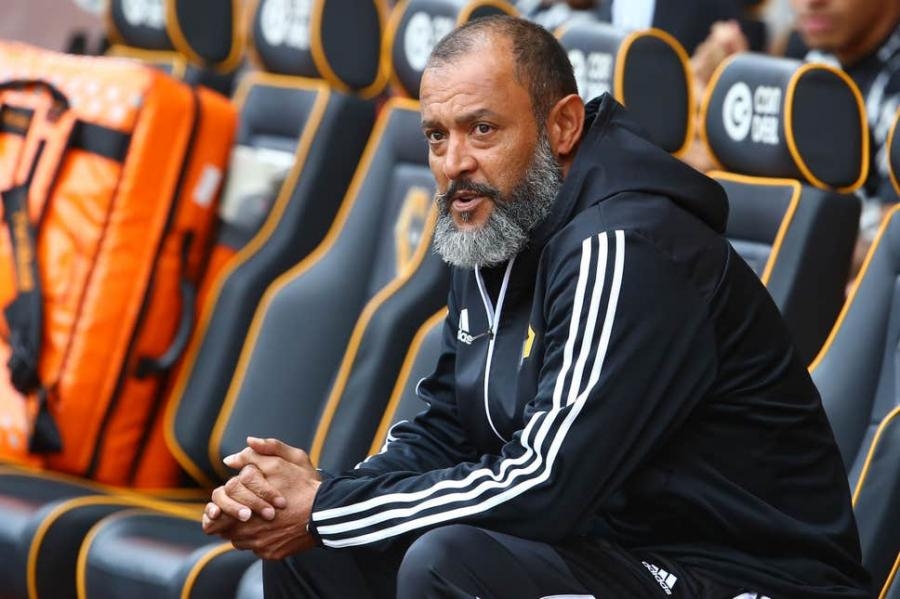 “İnsanlar ölür, biz futbol oynayırıq, absurd durumdur''