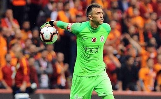 ''Qalatasaray''da şok itki