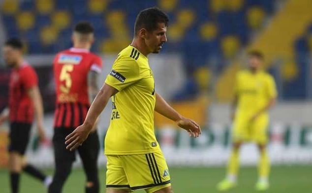 Emre ''Fənərbaxça''nı məğlubiyyətdən xilas etdi